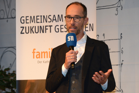 Der Katholische Familienverband - Fachtagung 2019 am 5.4.2019 im SN-Saal der Salzburger Nachrichten.Motive: Bilder der Veranstaltung zum Thema 'Vernetzt und Verbunden - Wieviel Digitalisierung vertr