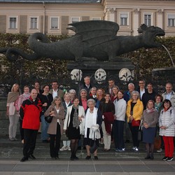 Gruppenfoto am Lindwurm